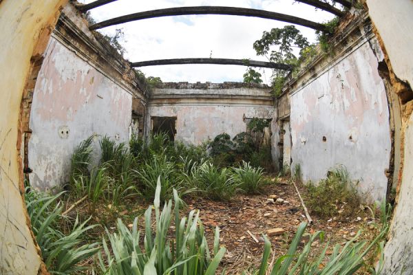 O casarão do Engenho Jundiá Grande não é tombado como patrimônio histórico. Foto: Leopoldo Conrado Nunes/Cepe