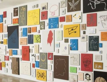 Um panorama da arte de Rivane Neuenschwander, no Itaú Cultural