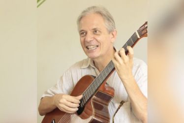 Professor e músico, Carlos Sandroni morre aos 67 anos