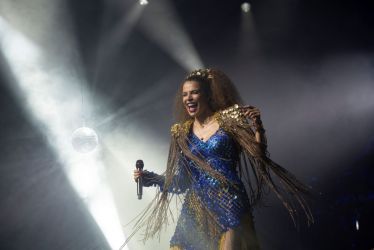 Vanessa da Mata apresenta show 