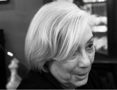 Tânia Carneiro Leão lança livro de memórias e exposição no Mepe