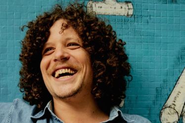 Chico Chico lança seu melhor disco, 