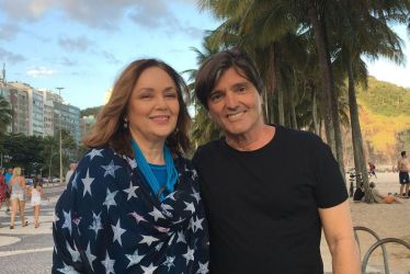 Jane Duboc e Nico Rezende se apresentam no Projeto Seis & Meia