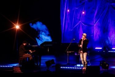  Zeca Baleiro volta ao Recife com o show 