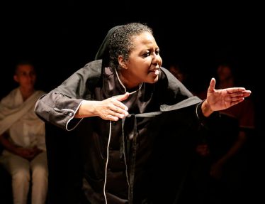Naná Sodré reestreia solo teatral 