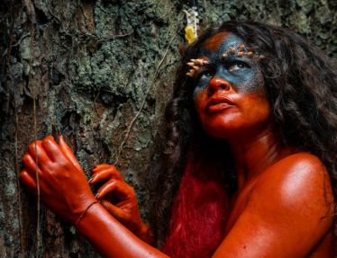 Obras inéditas de artistas indígenas em mostra na Christal