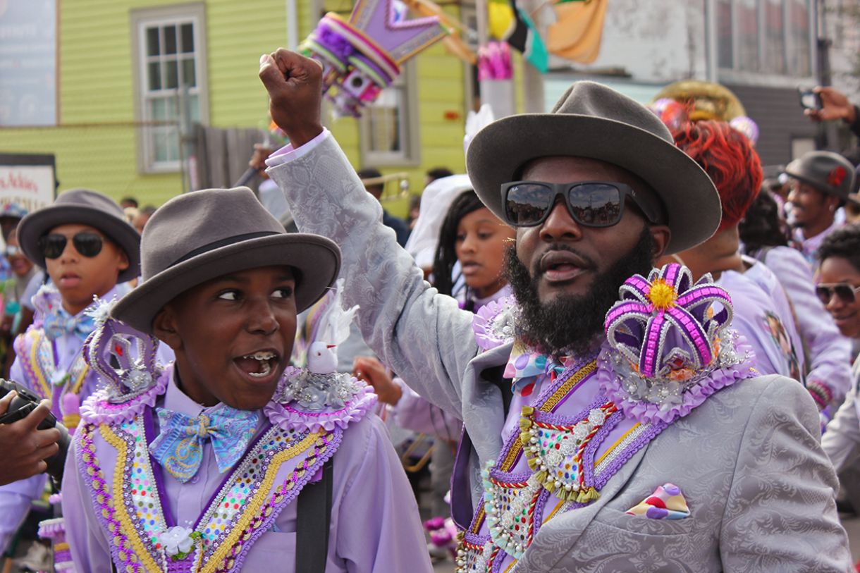 Desfile representa a força da cultura popular do povo de New Orleans