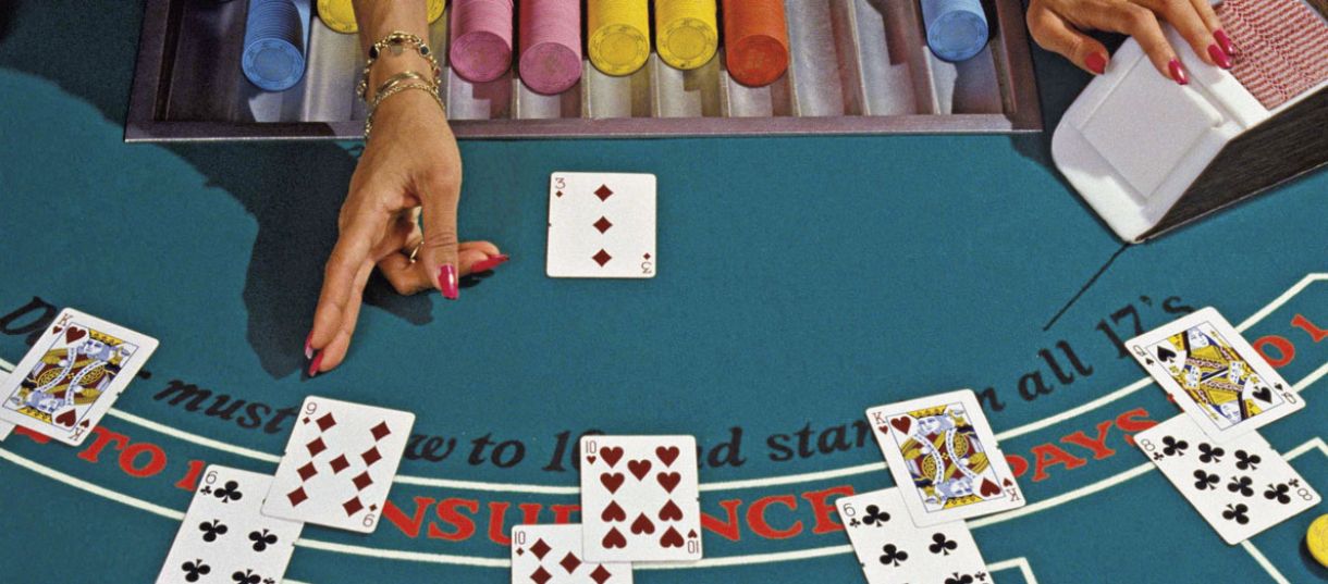 Jogo, Jogos De Cartas, E Entretenimentos Diferentes Do Casino