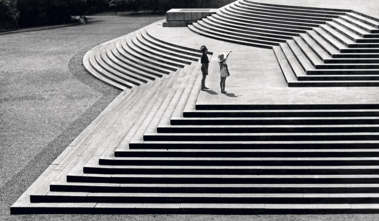 'Paralelas e diagonais' é uma das obras mais conhecidas de José Yalenti