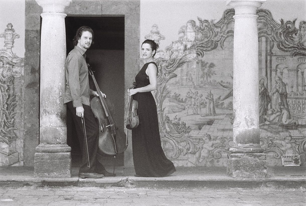 Paula Bujes e Pedro Huff se apresentam nesta sexta (15/9) no Teatro Santa Isabel.