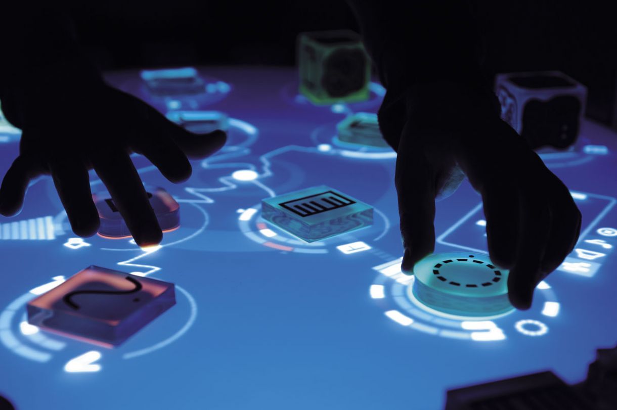 O Reactable produz som a partir da interação entre os objetos