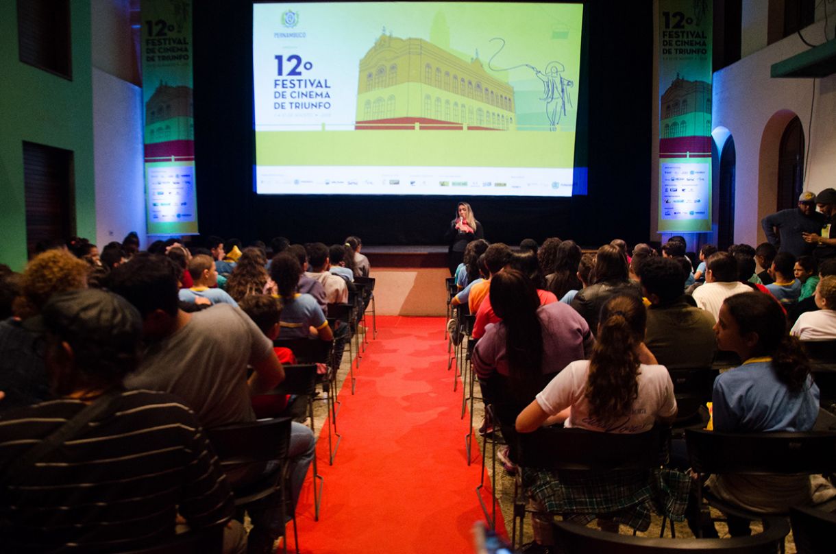 O Theatro Cinema Guarany, onde acontecem as exibições