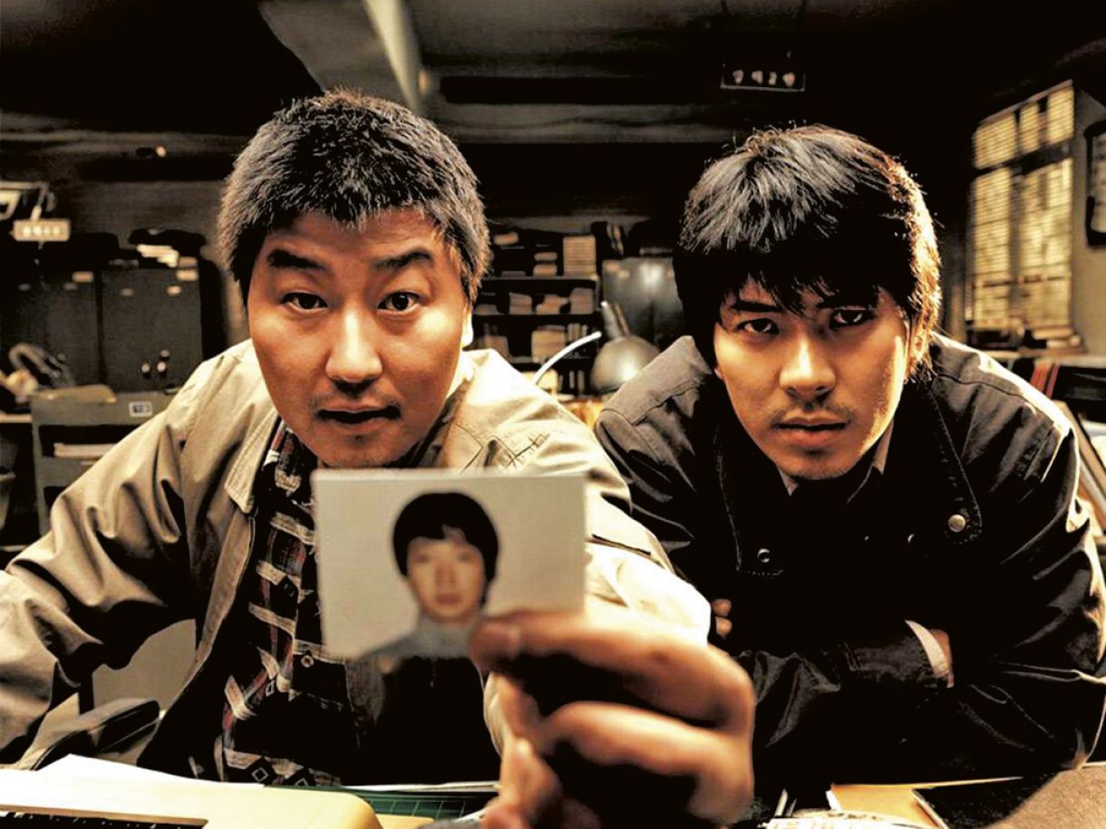 O segundo trabalho de Bong Joon-ho é um suspense policial baseado em fatos