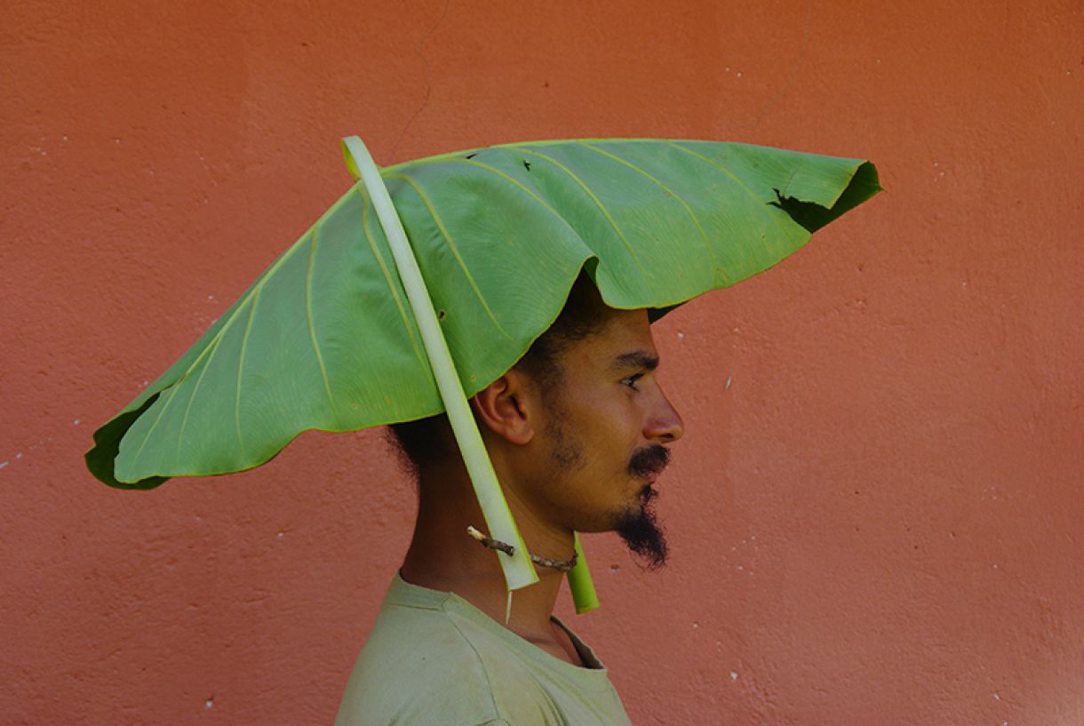 Foto da série 'Objetos para tampar o Sol de seus olhos', de 2010, esteve em exposição coletiva, este ano, na Pinacoteca