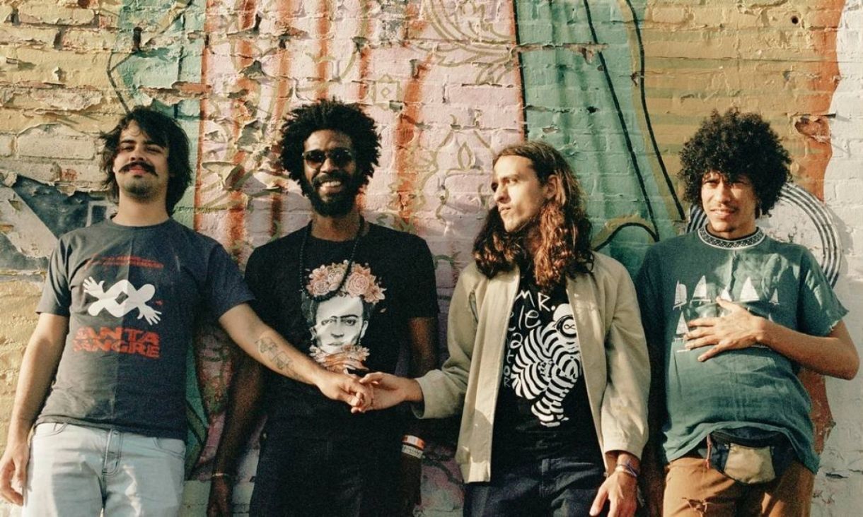 Boogarins é uma das atrações do Coquetel Molotov.EXE