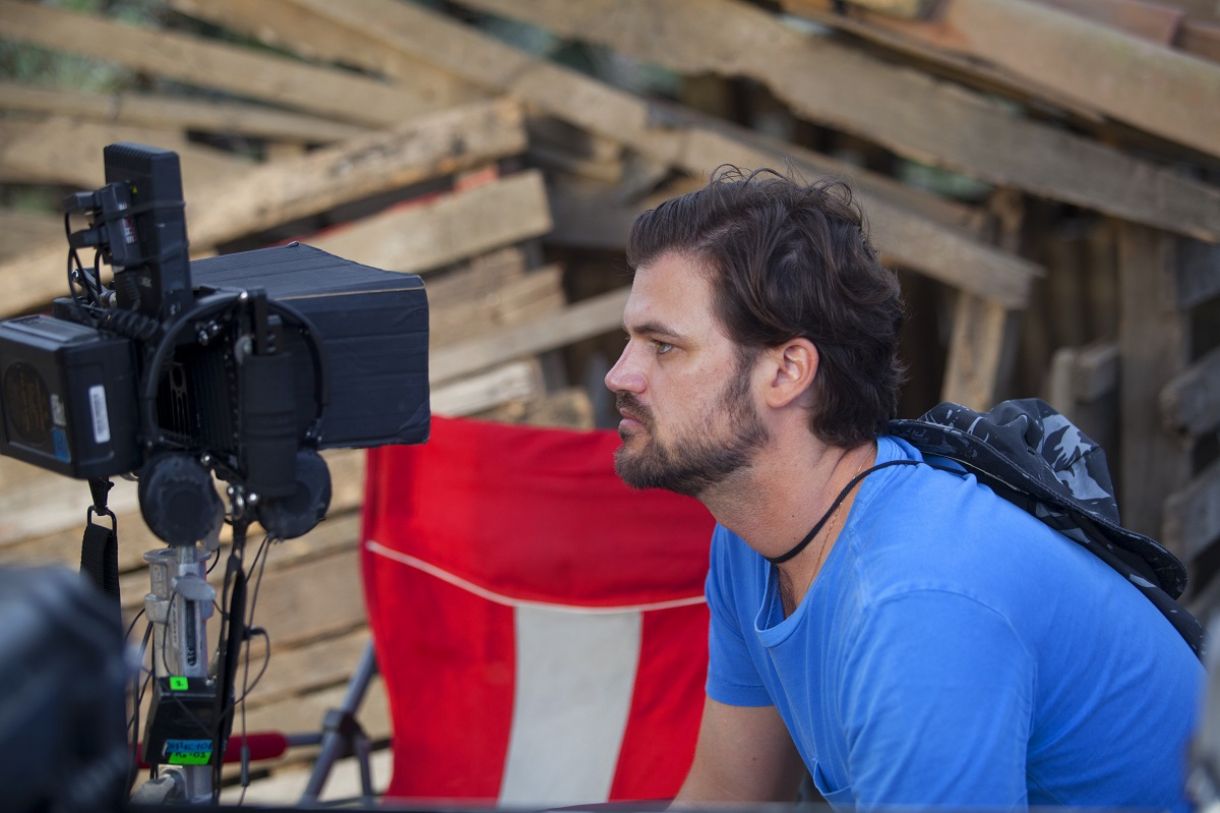 O diretor Marcelo Brennand durante as filmagens de 'Curral'