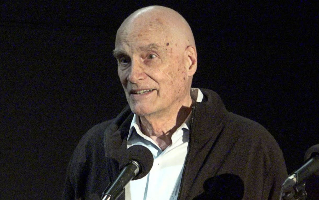 O cineasta Barbet Schroeder, autor da 'trilogia de mal'