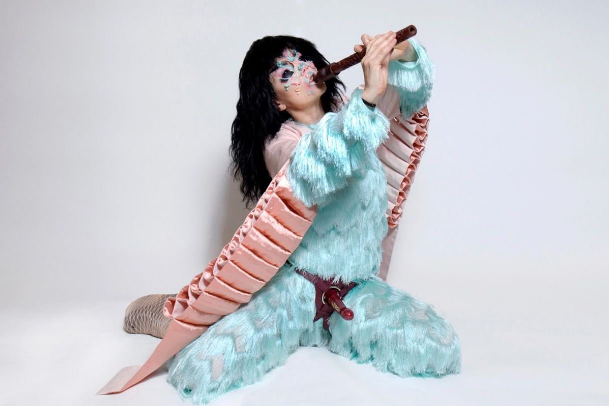 Björk e o otimismo utópico e performático do seu novo trabalho