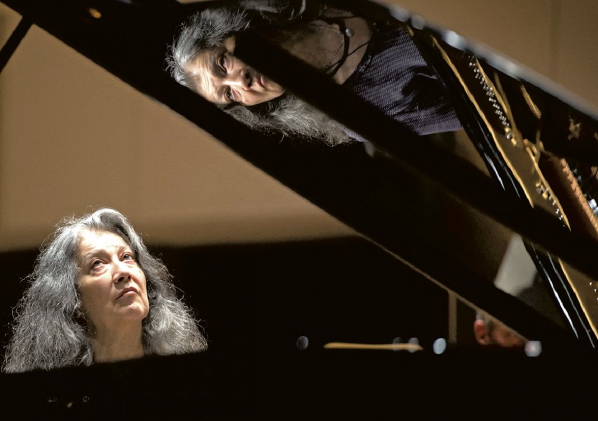 Martha Argerich durante uma sessão de ensaio da Filarmônica de Berlim, em 2013