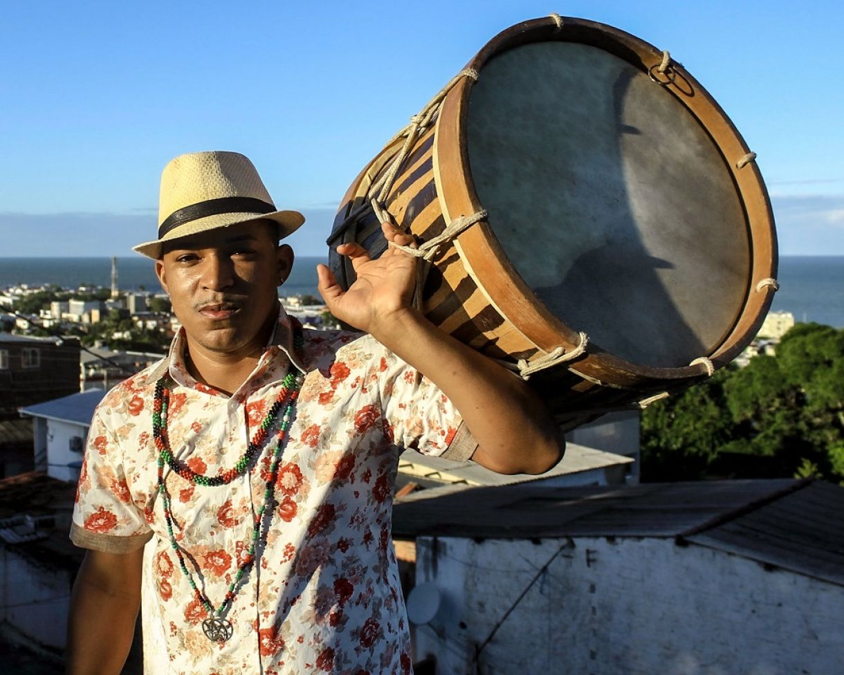 Juninho do Coco representa uma nova geração de coquistas em Pernambuco, tendo crescido junto a mestres da arte