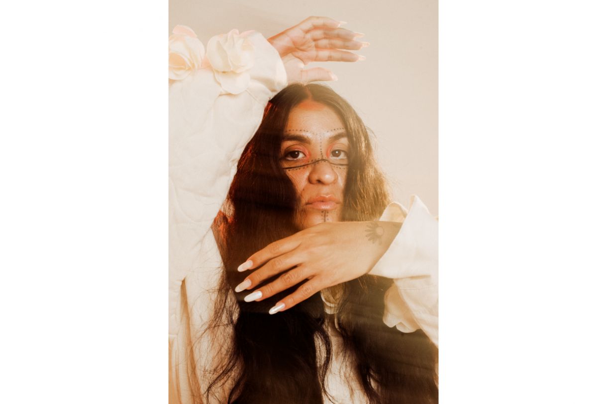 Brisa Flow trabalha com linguagens musicais misturando seu rap com cantos ancestrais, jazz, eletrônico e neo/soul