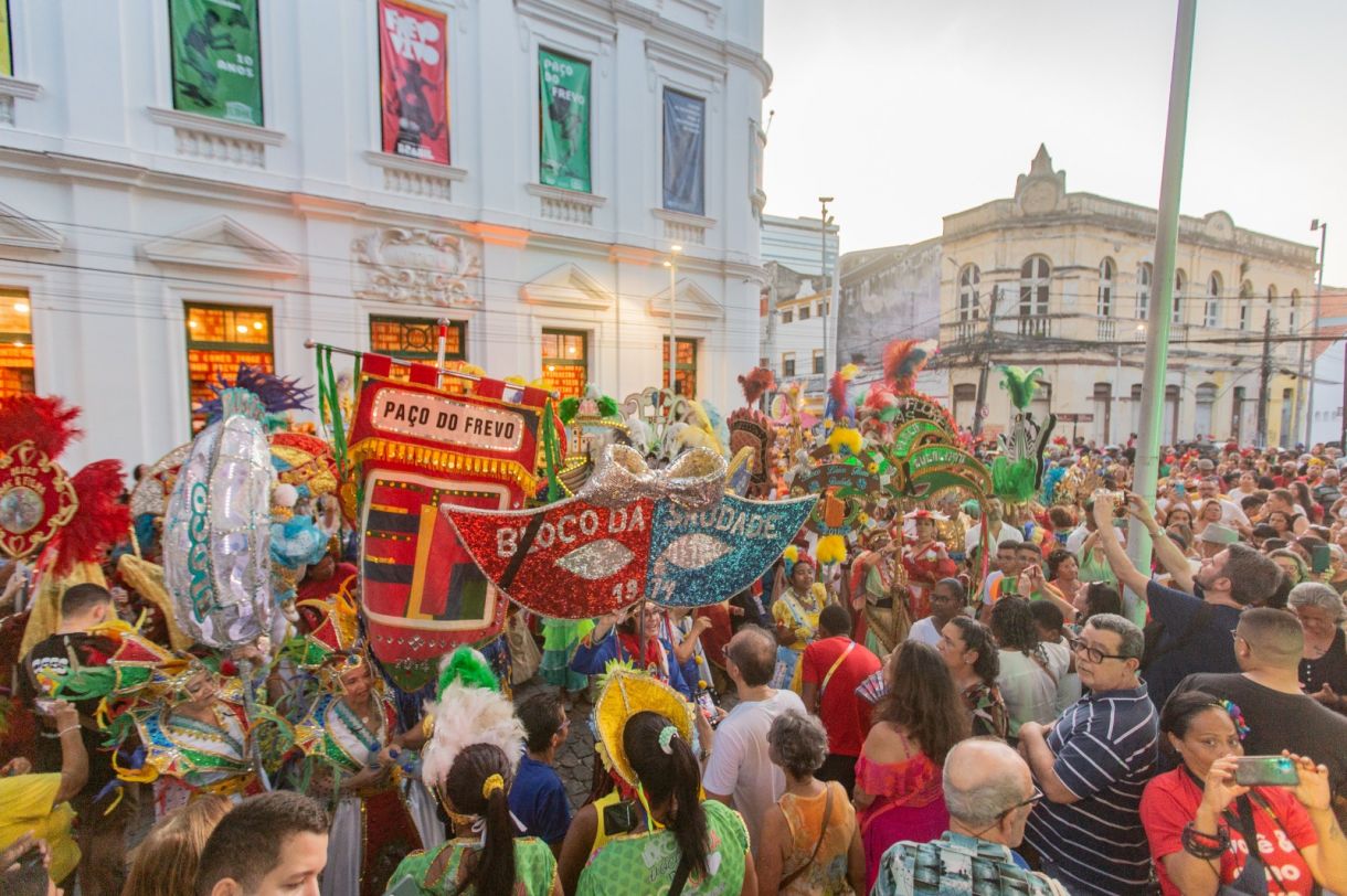 Arrastão do Frevo celebra dez anos do Paço