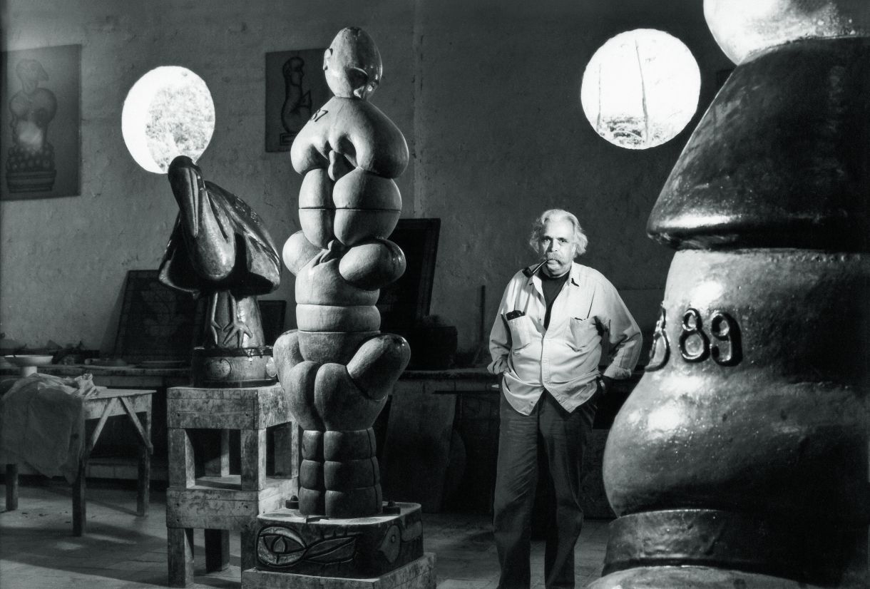 Francisco Brennand, em sua oficina