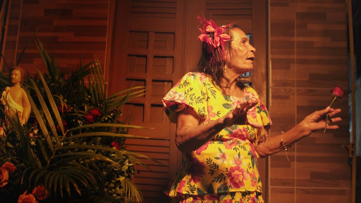 Mestra Ana Lúcia comanda o festejo popular que agora ganha registro audiovisual