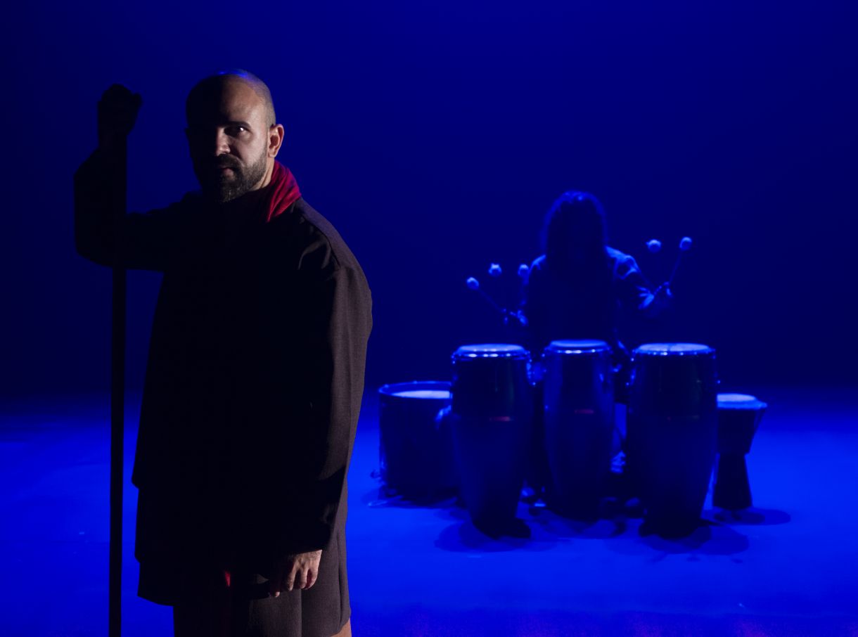 Multiartista paraibano André Morais canta e atua no musical