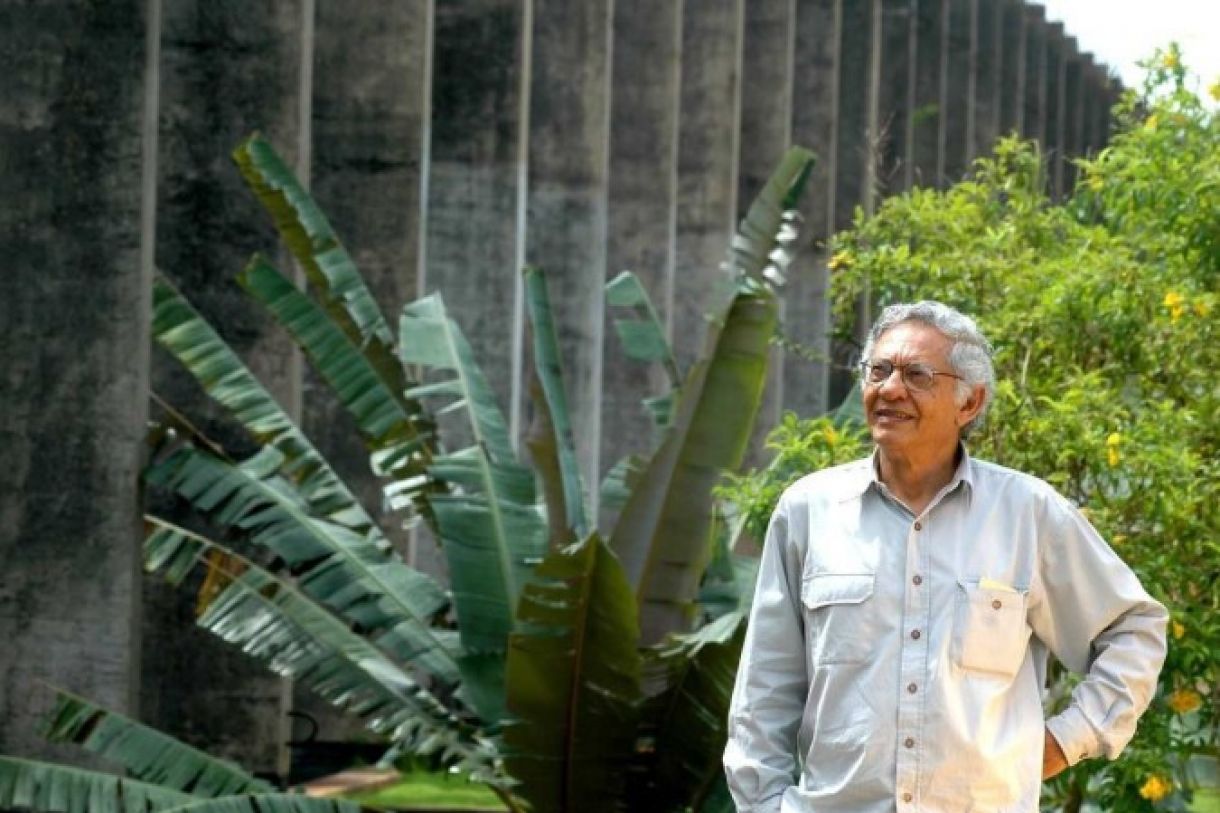 Vladimir Carvalho no campus da UNB, onde foi professor