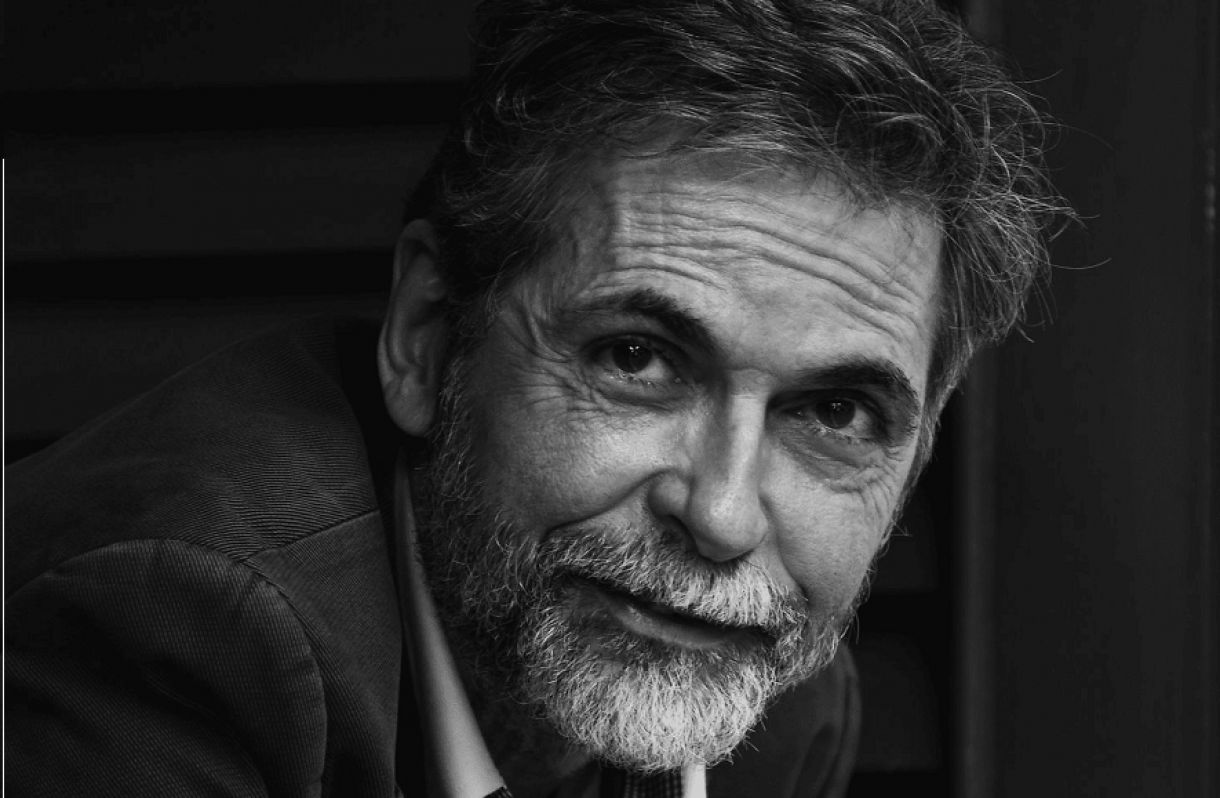 Poeta, ensaísta, ficcionista e professor titular da UFPE