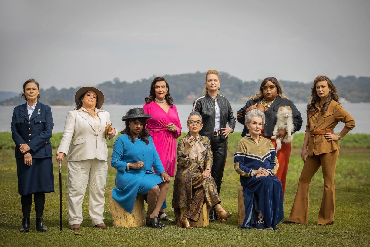 Parte do elenco de 