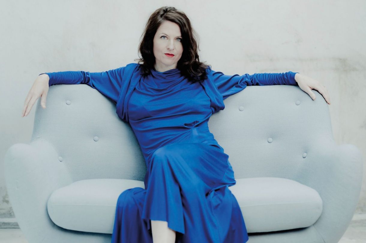 Pianista francesa Vanessa Wagner faz estreia no festival