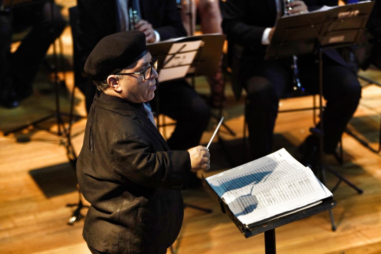 Maestro Nenéu Liberaquino é o regente do último concerto do ano, com execução de sete peças