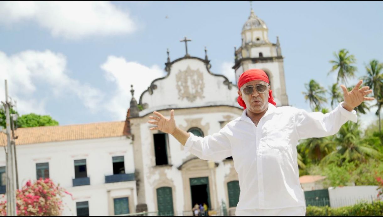 Mestre Viola Luz canta Erasto Vasconcelos em som e imagem