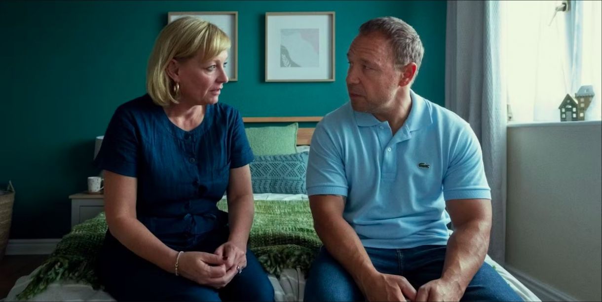 Os pais de Jamie: Manda (Christine Tremarco) e Eddie Miller (Stephen Graham)