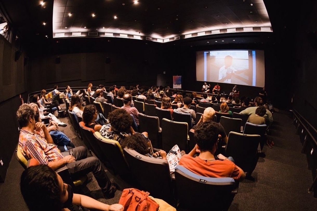 Na foto, sessão do CurtaLab 2022, evento voltado para profissionais de cinema em início de carreira