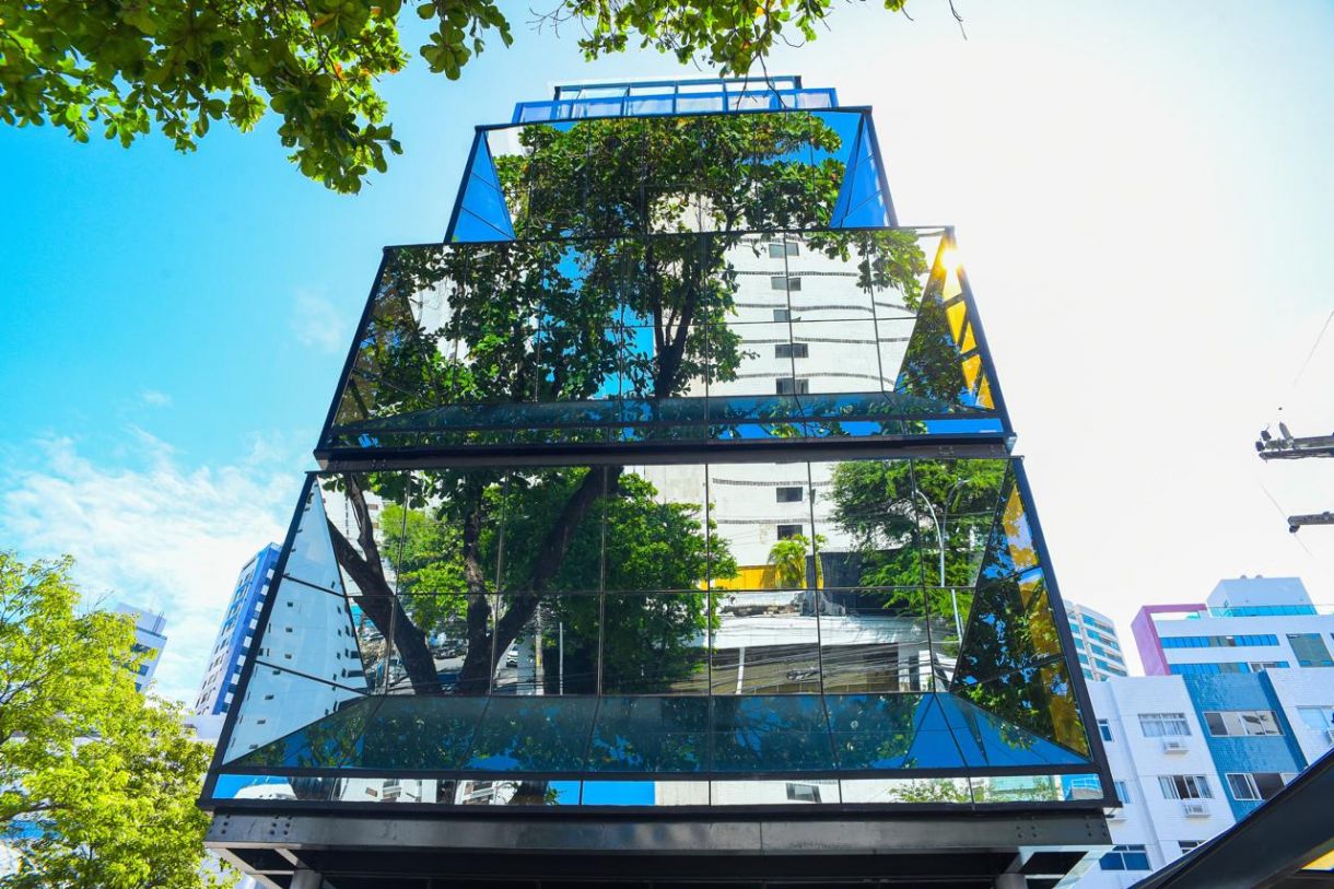 Fachada do edifício do novo espaço cultural do Recife