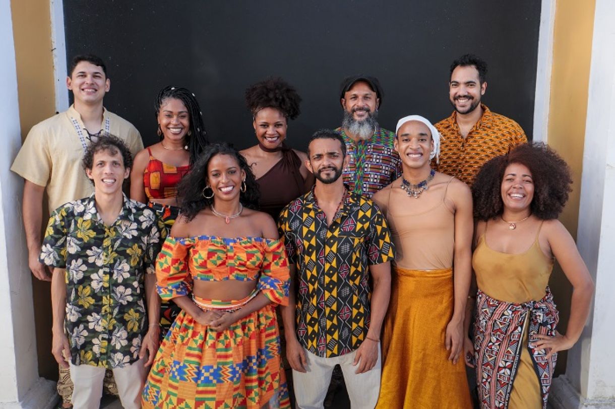 O DanzÁfrica Mandén firmou-se, em 2019, como um coletivo de expansão da dança, percussão e canto do oeste africano