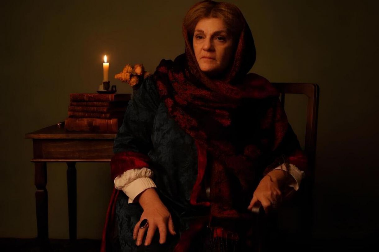 A excelente atuação de Beth Zalcman como Madame Blavatsky lhe garantiu a indicação ao Prêmio Cenym, de Melhor Atriz. A minitemporada no Recife teve um excelente público