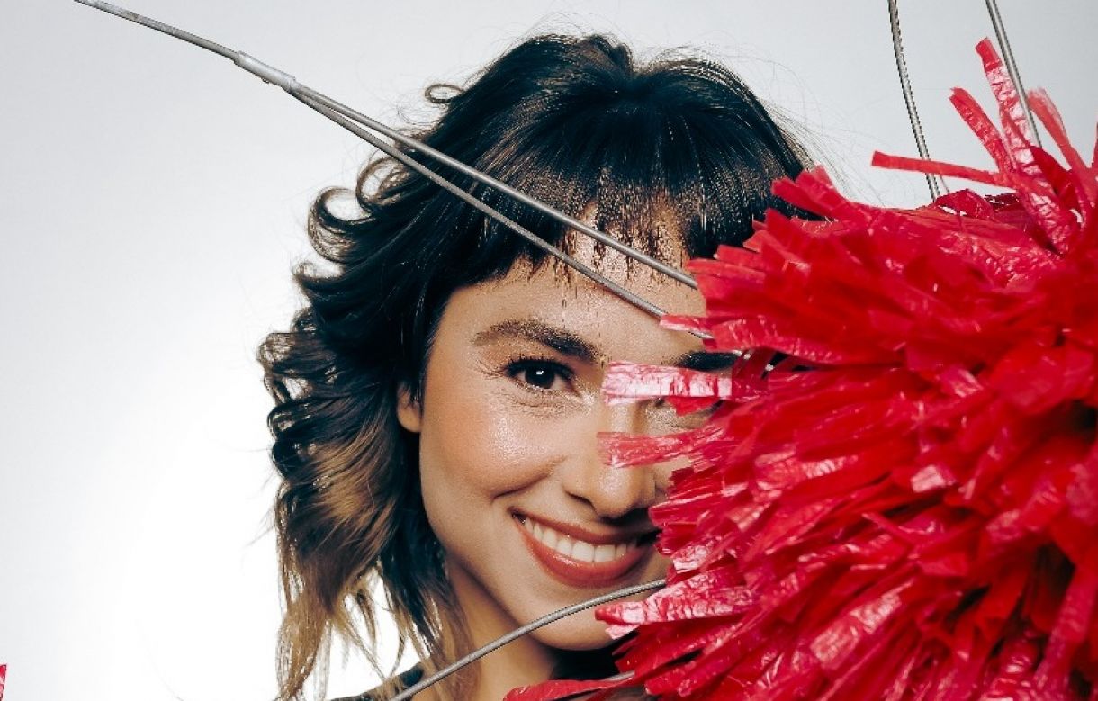 Flaira Ferro se apresenta no domingo (5/10)