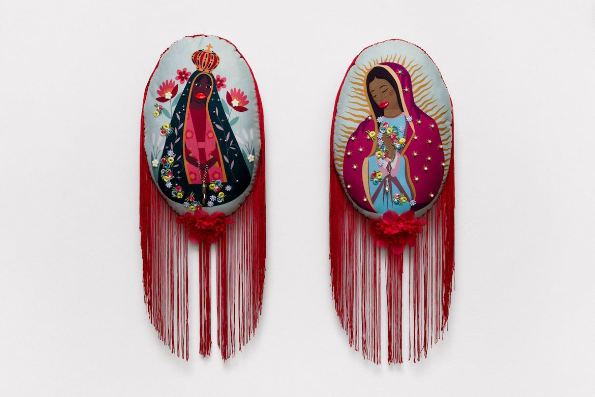  Desirée Hirtenkauf trabalha com linha expandida em panôs e instalações costuradas