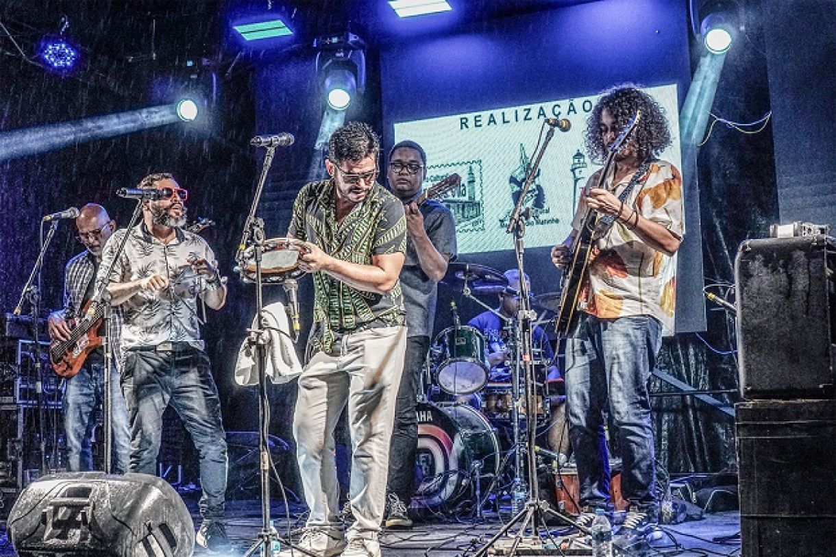 Grupo Poesia na Trincheira está na programação