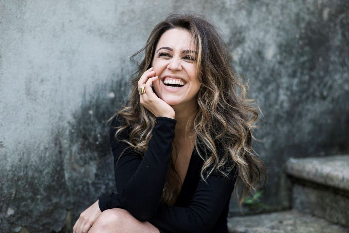 Roberta Sá é uma das atrações da programação