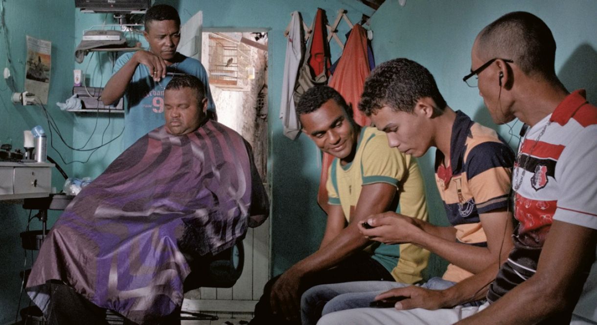 Azougue Nazaré (2019), comédia de Guto Parente