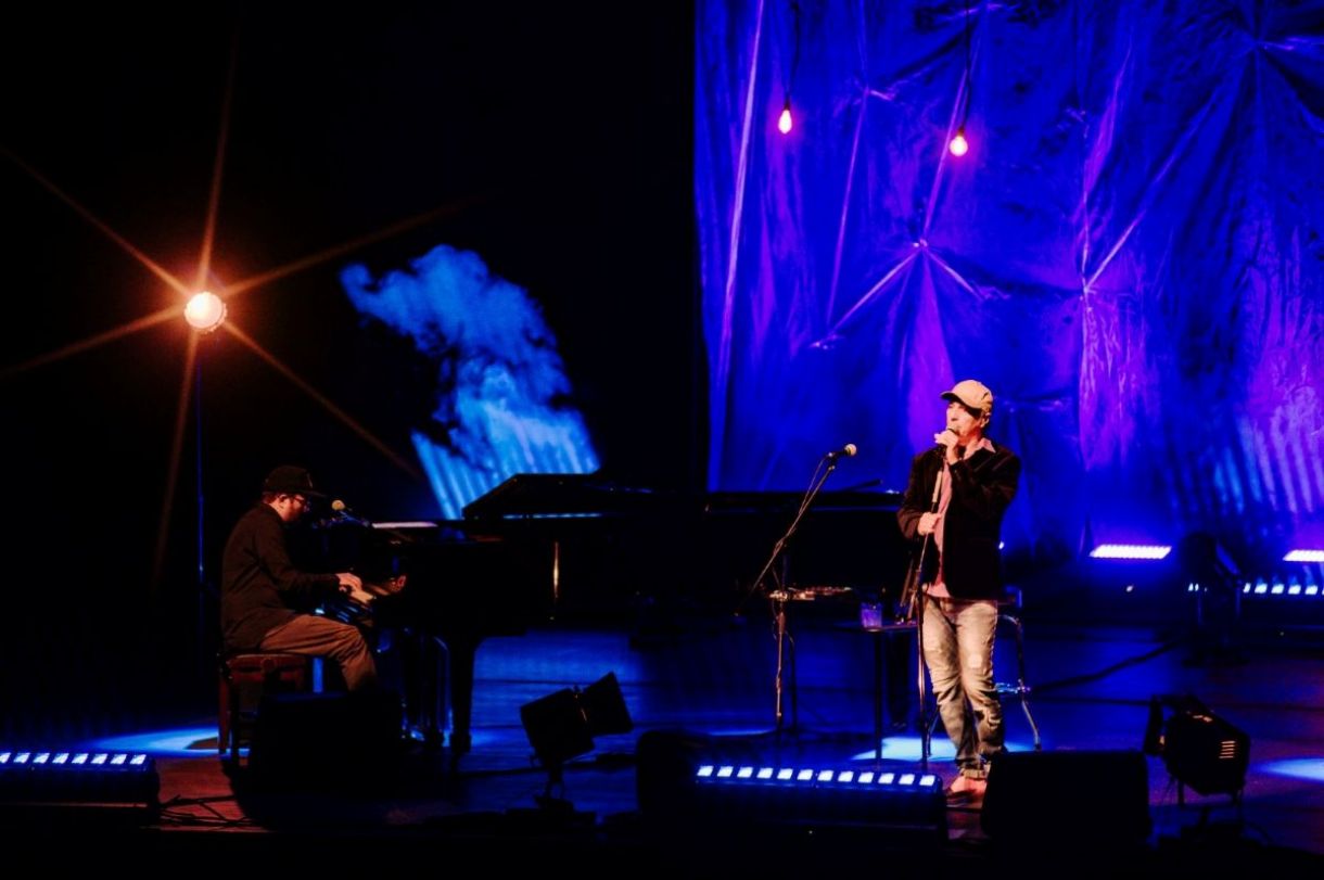 Adriano Magoo e Zeca Baleiro em show