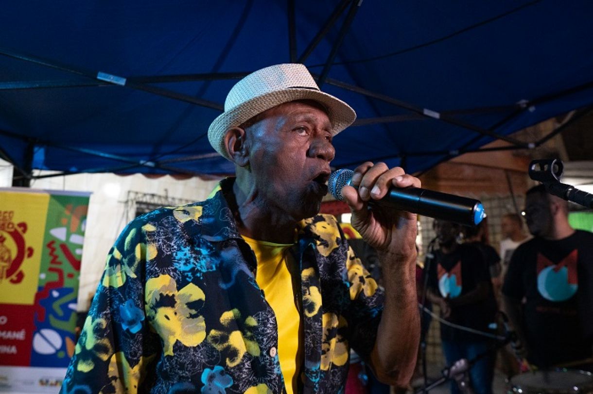 Mestre Negão do Coco é uma das atrações do evento na comunidade do Bode