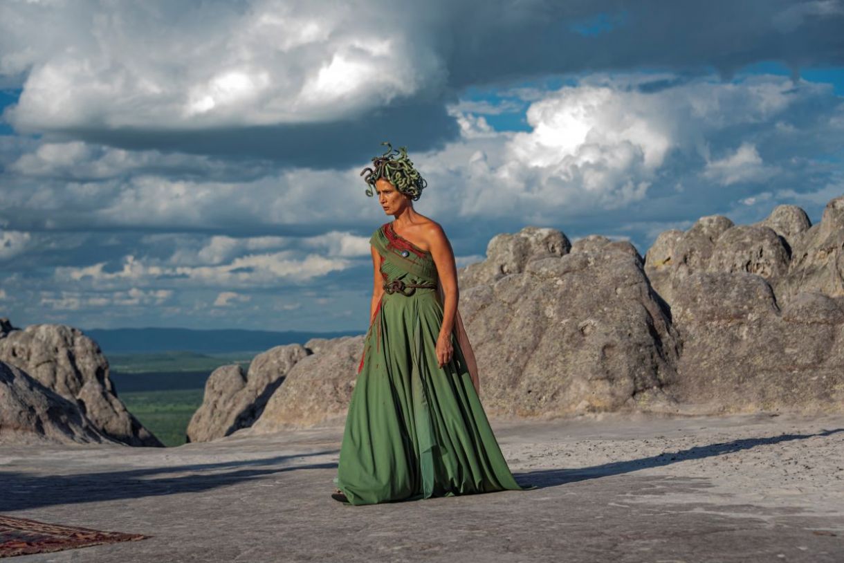 Atriz Fabiana Pirro interpreta Medusa