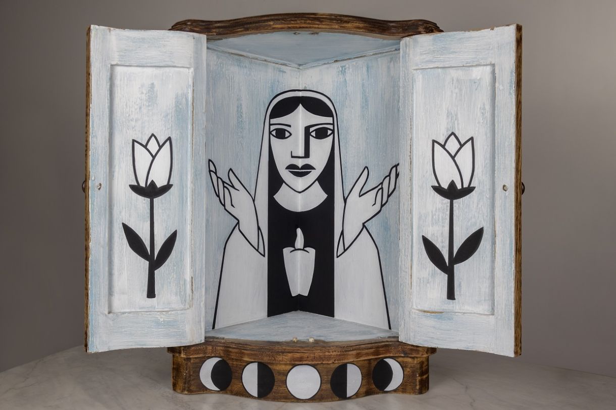 Gratidão (67 x 73 x 32.5cm), de Derlon