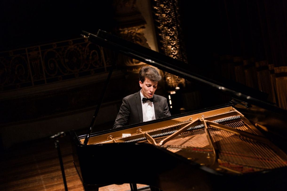 Pianista Luis Felipe Oliveira